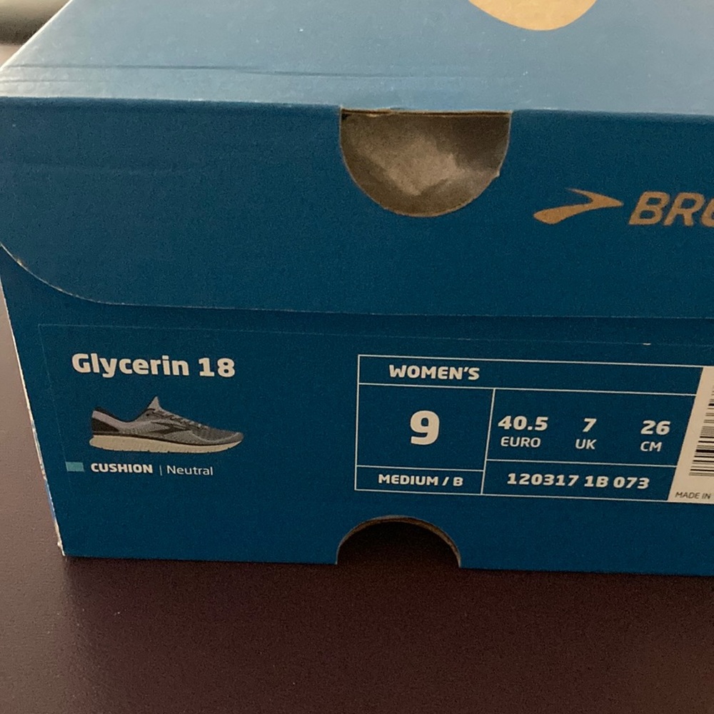 Brooks Glycerin 18. Gray. Size 9